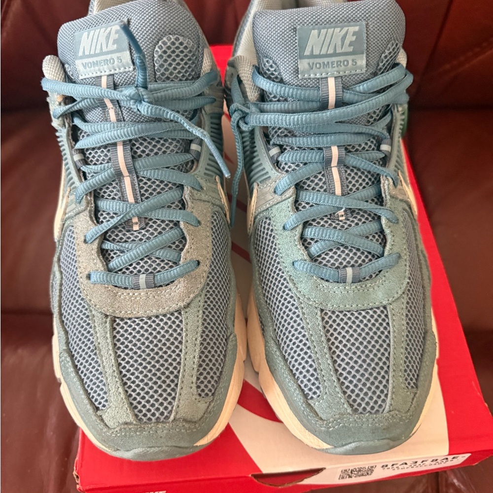 Nike Vomero 5 men Sneakers size 11